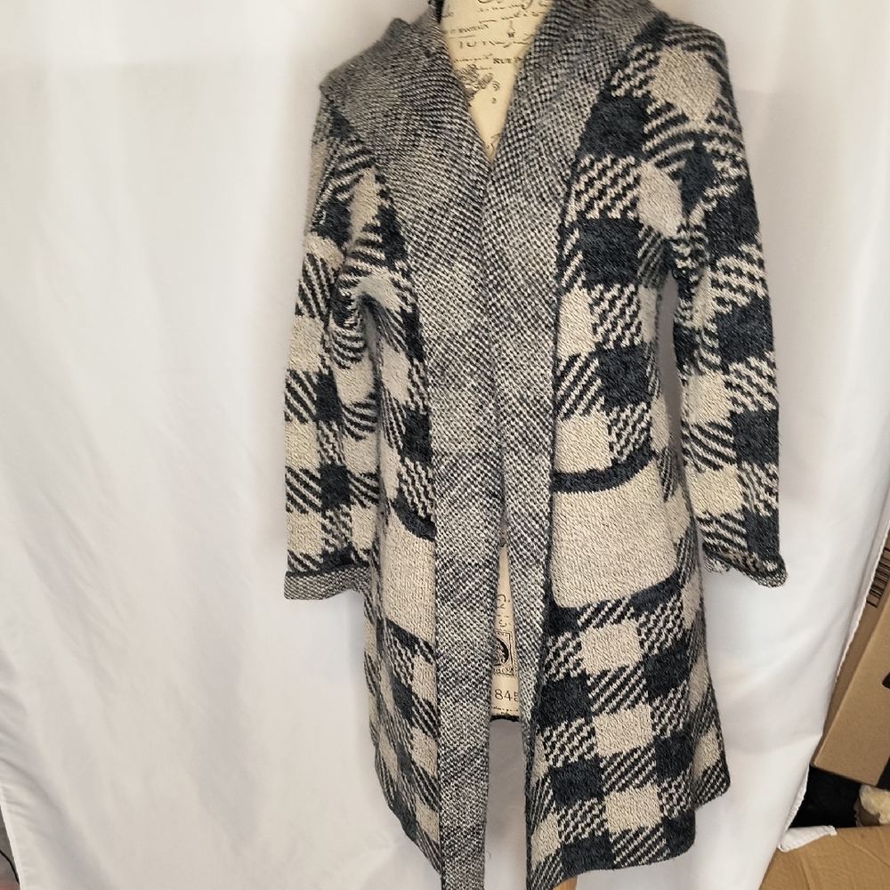 Debut Black and Cream Checkered Cardigan